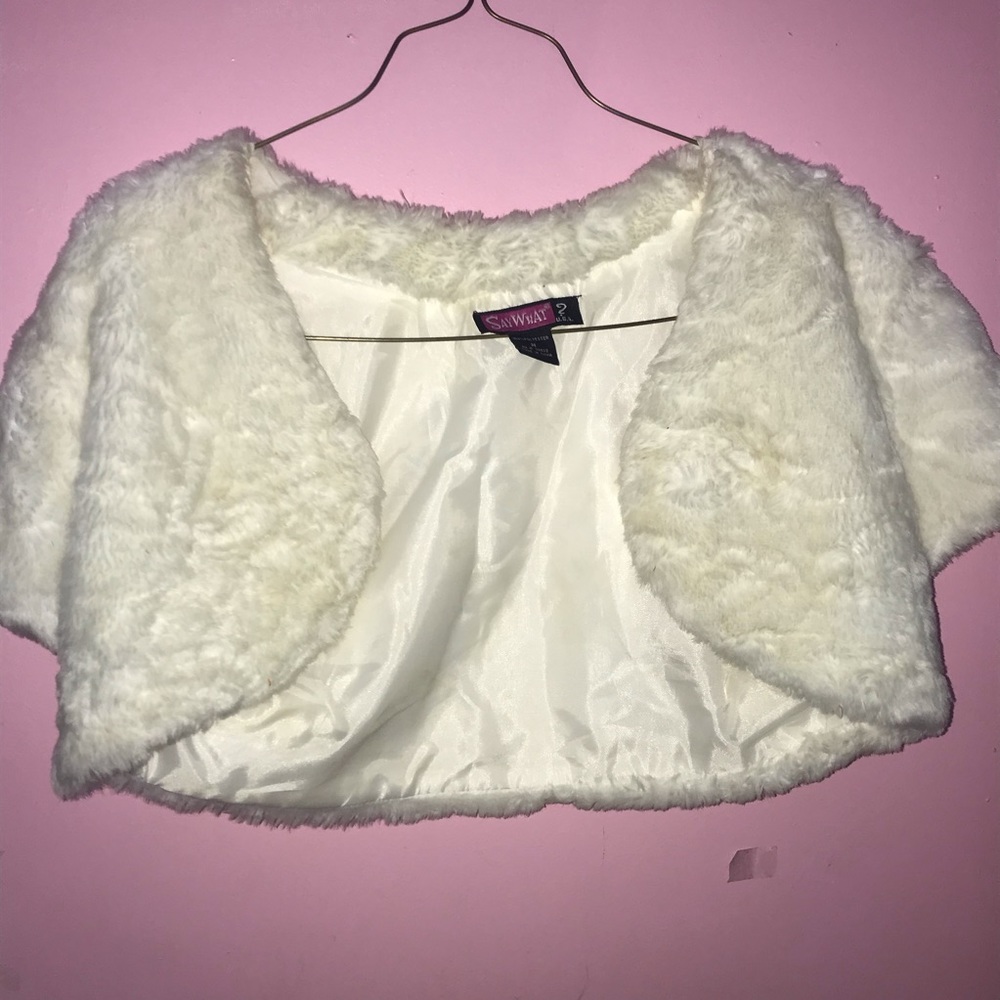 CROPPED FURRY COAT